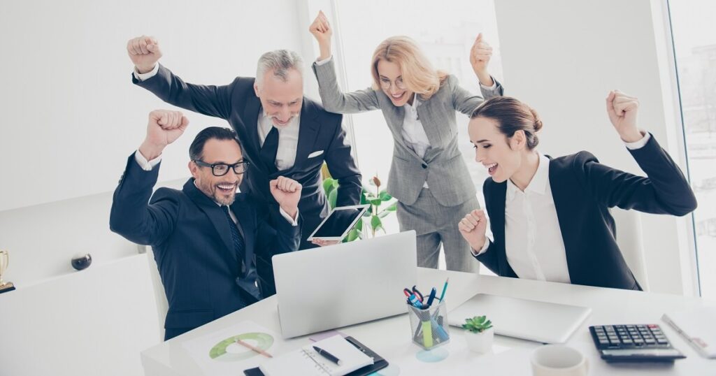 Équipe d'une PME qui change de logiciel de gestion de paie pour Silae